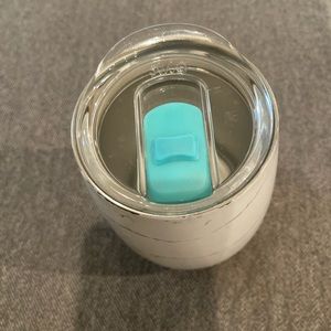 Swig tumbler with lid